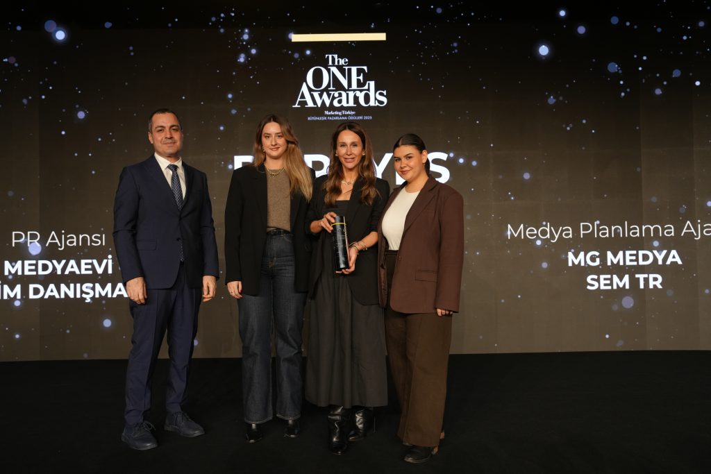 "Yılın İtibarlıları" ödüllerine kavuştu