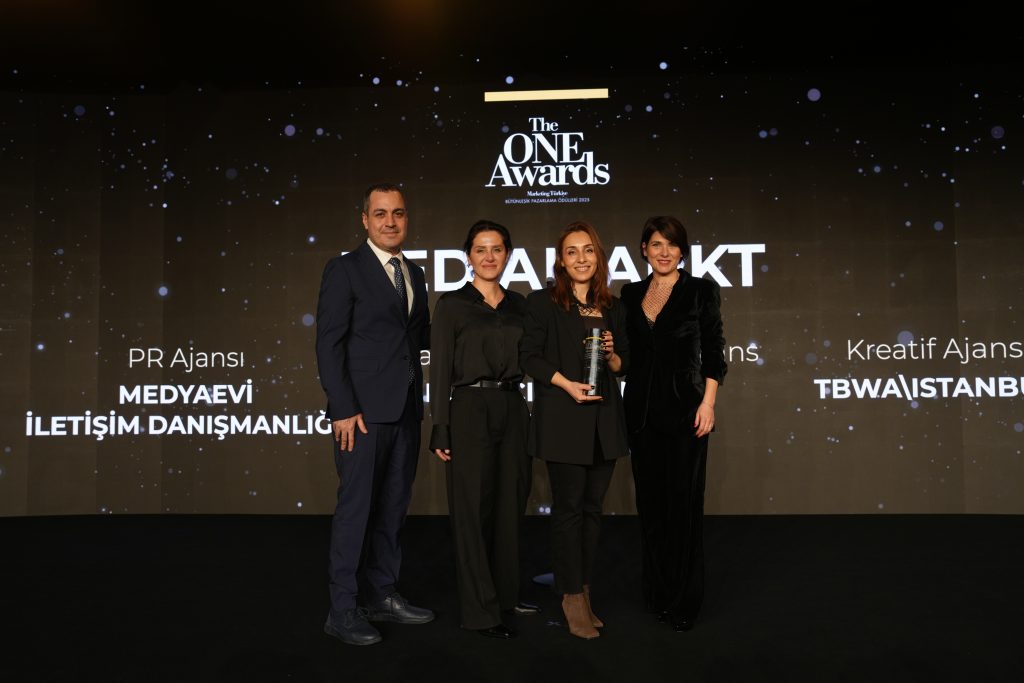 "Yılın İtibarlıları" ödüllerine kavuştu