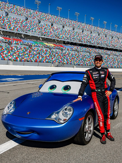 Porsche, Şimşek McQueen ve Sally Carrera'yı yeniden pistte buluşturdu! Porsche, Şimşek McQueen ve Sally Carrera'yı yeniden pistte buluşturdu!