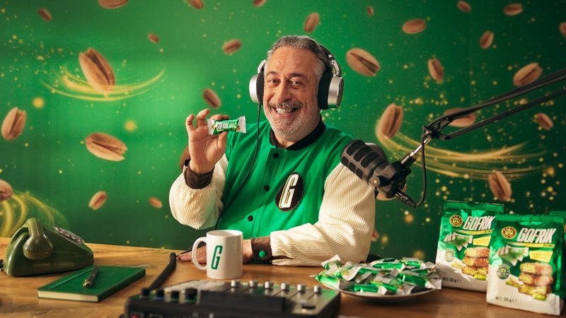 Cem Yılmaz “Gofrik Danışma Hattı”nda