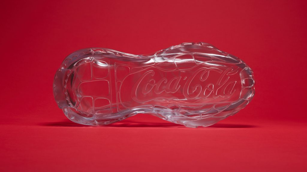 Coca-Cola'dan cam sneaker! Coca-Cola'dan cam sneaker!