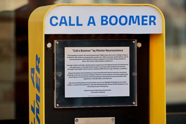 Kuşaklar arası iletişimi tek tuşla başlatan deneyim: “Call a Boomer”