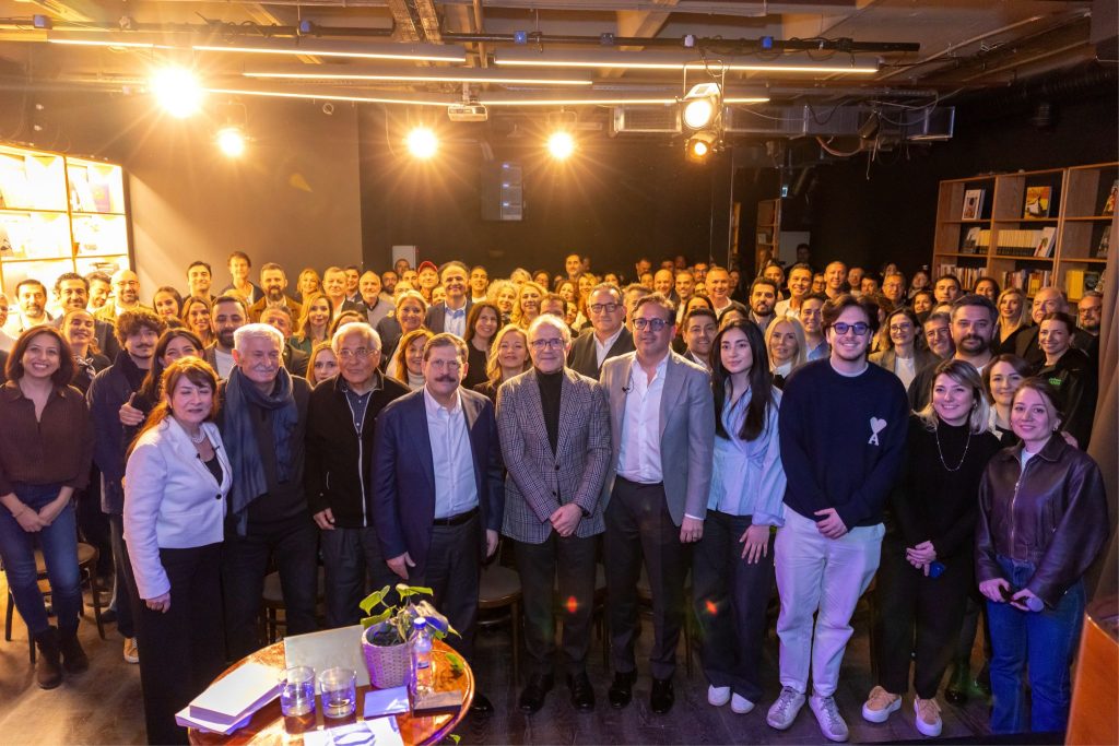 Halden Anlayan Lider: Mert Karaibrahimoğlu Halden Anlayan Lider: Mert Karaibrahimoğlu