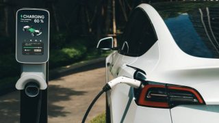 Hibrit mi yoksa elektrikli mi? Tüketici kararını verdi...