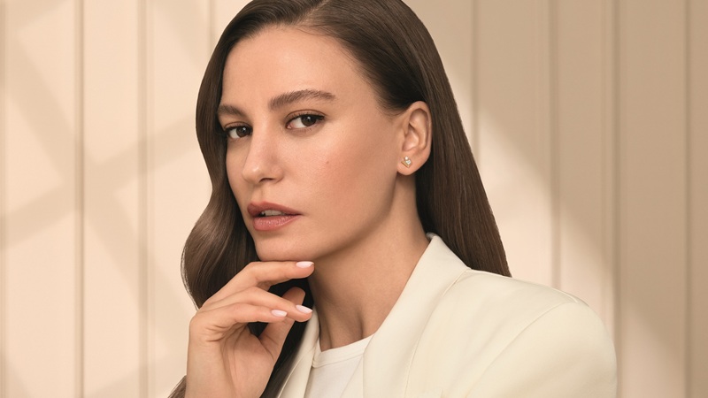 Serenay Sarıkaya ile "gerçek sen" Serenay Sarıkaya ile "gerçek sen"