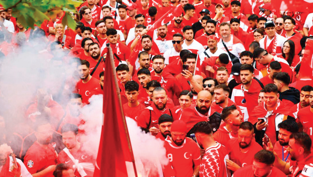 Dünya Kupası yolunda kırmızı-beyaz marka evreni