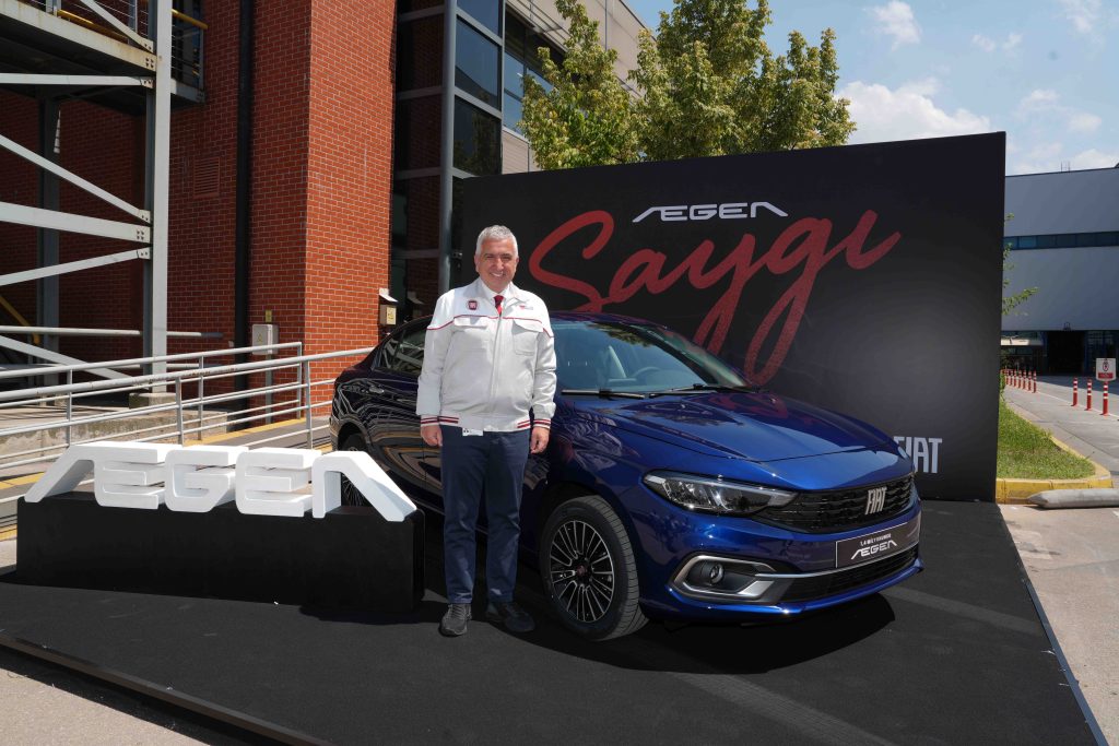 Bir dönemin sonu: Fiat Egea son kez banttan indi! Bir dönemin sonu: Fiat Egea son kez banttan indi!