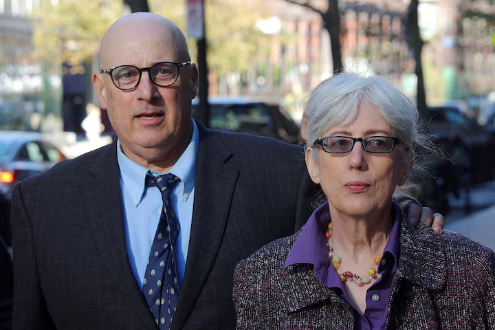 eBay ve eski yöneticileri, taciz davasını çözmek için 56 milyon dolar ödeyecek