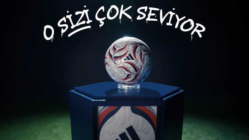 Top bizi sevmedi diyenlere yanıt lig başlamadan geldi: "O sizi çok seviyor"