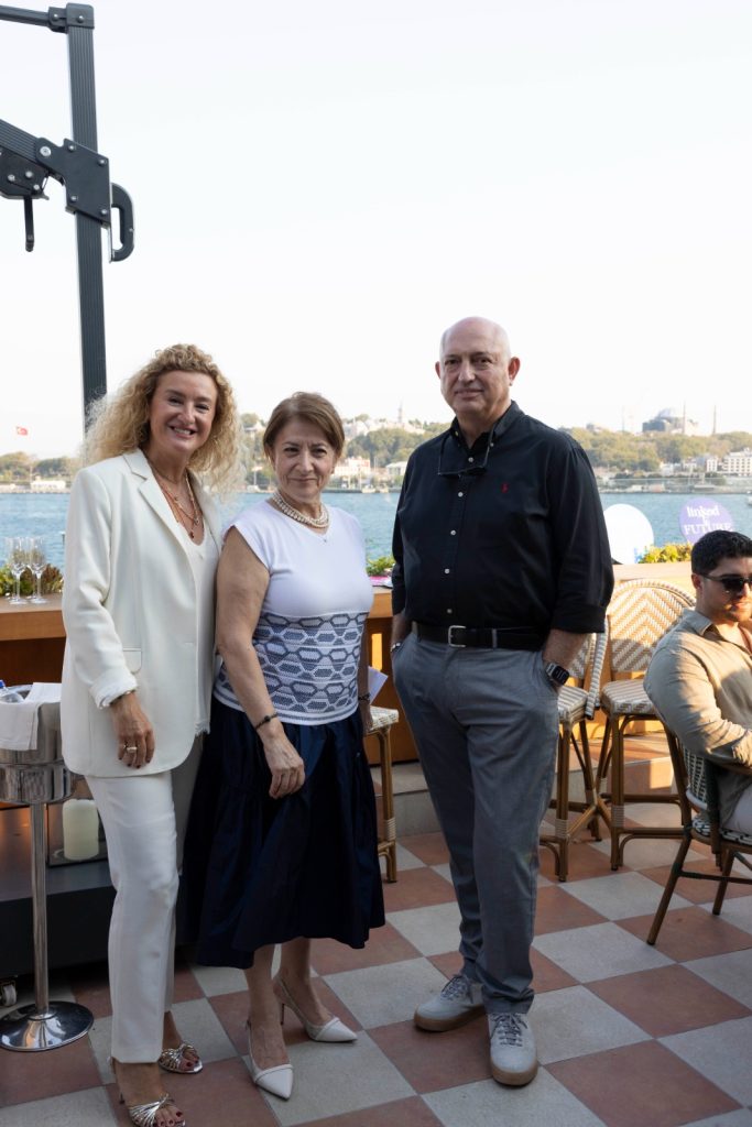 Liderler “Executive Dialogues”ta bir araya geldi Liderler “Executive Dialogues”ta bir araya geldi