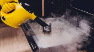 Ev temizliğinde rekabet buharlaşıyor!