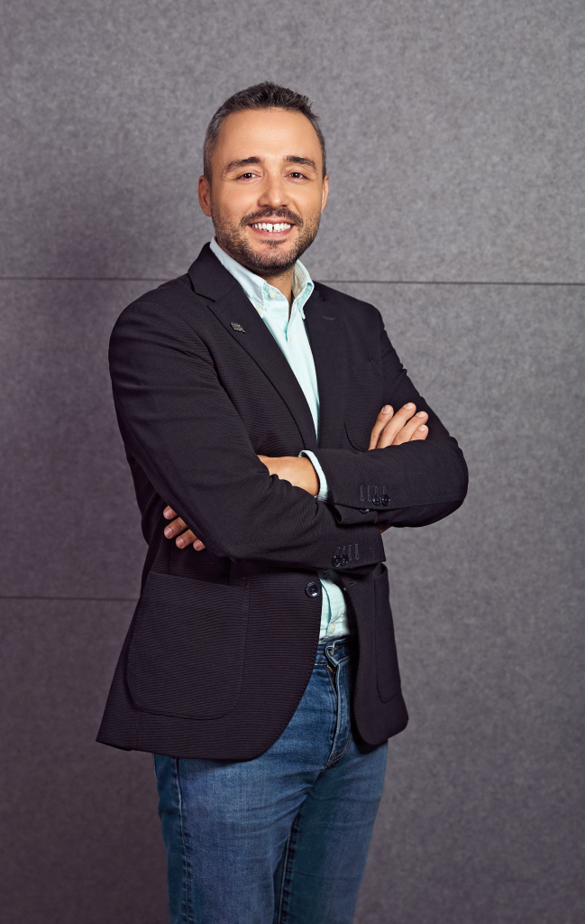 İnsan kahraman, Gemini ise en sadık yardımcı şef! İnsan kahraman, Gemini ise en sadık yardımcı şef!