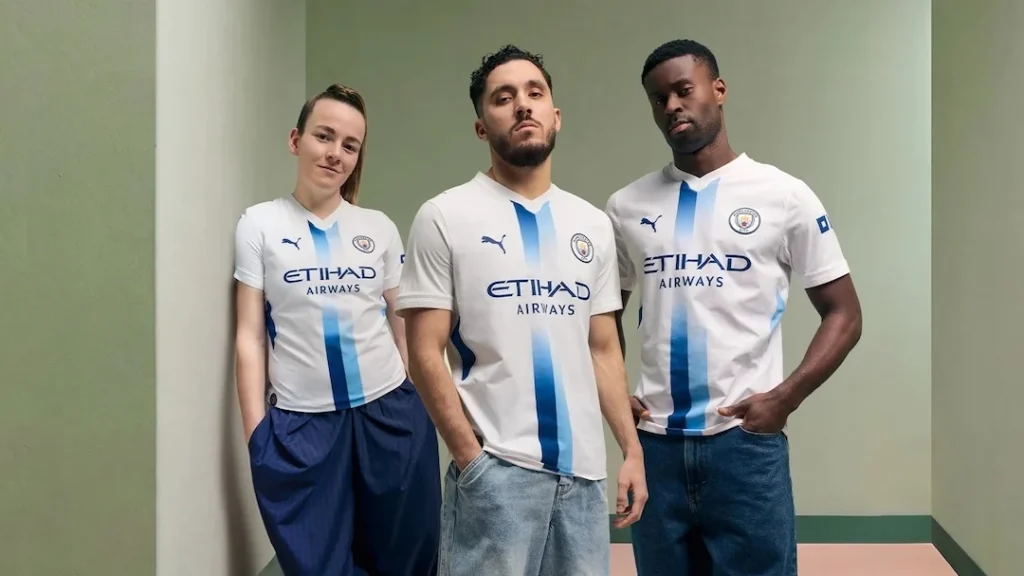 Prompt’tan sahaya: Manchester City’nin yeni formasını bir taraftar tasarladı
