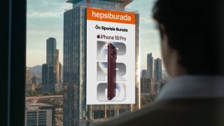Herkesin gözü onda