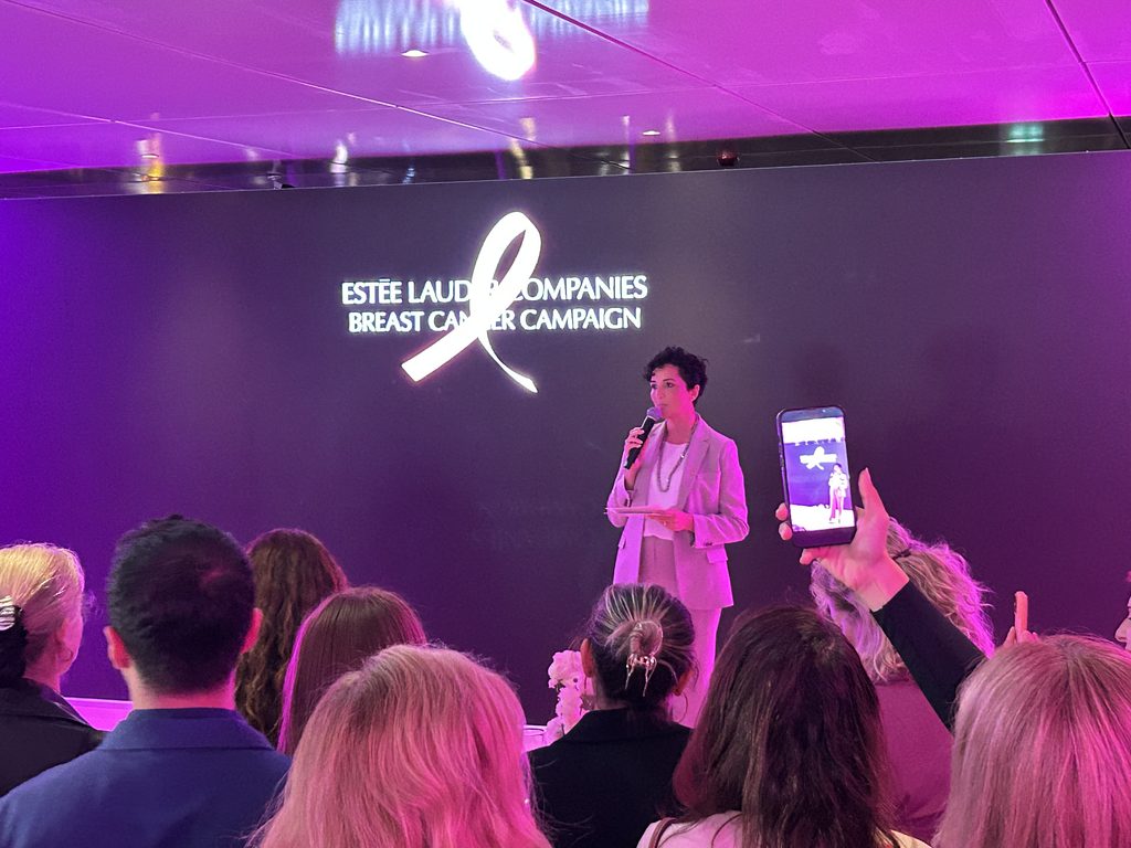 Estée Lauder Companies Türkiye’den meme kanseri farkındalığına sanatla destek