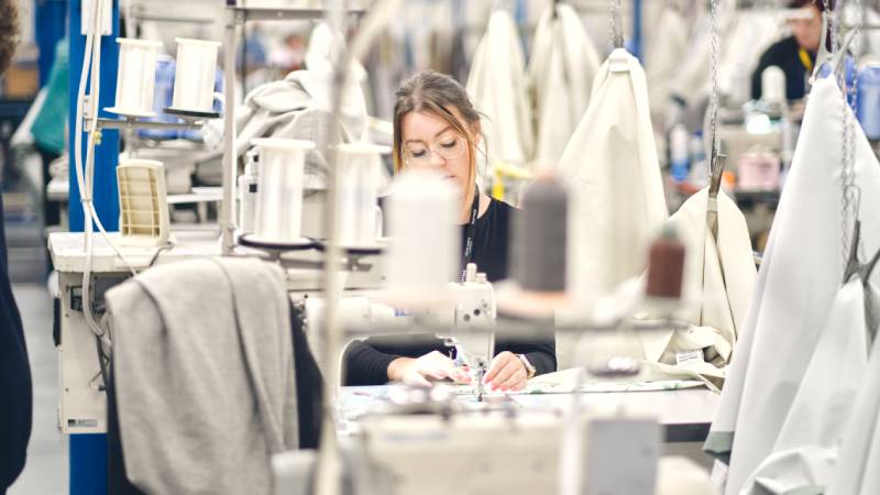 Moda devlerinin geçim ücreti vaatleri gerçeğe dönüşmüyor